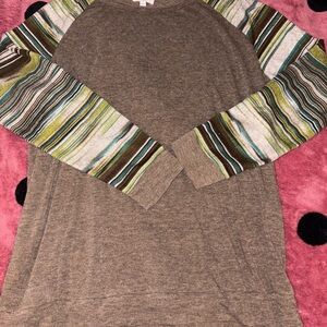 Striped Sleeve Brownish Gray and Green Long Sleeve Size Large